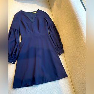 New dress never worn: navy blue